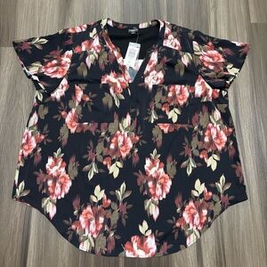 Torrid Blouse Women 2X Harper Studio Crepe Dark Floral Flutter Sleeve Split Neck